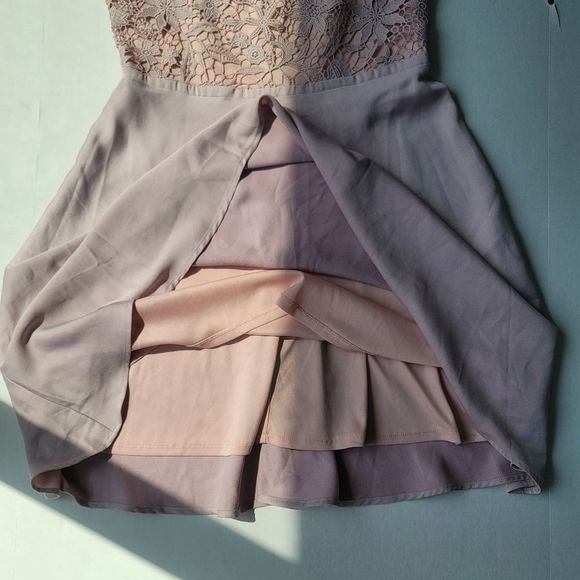 PaperDolls Sleeveless Pink Dress - Picture 5 of 12